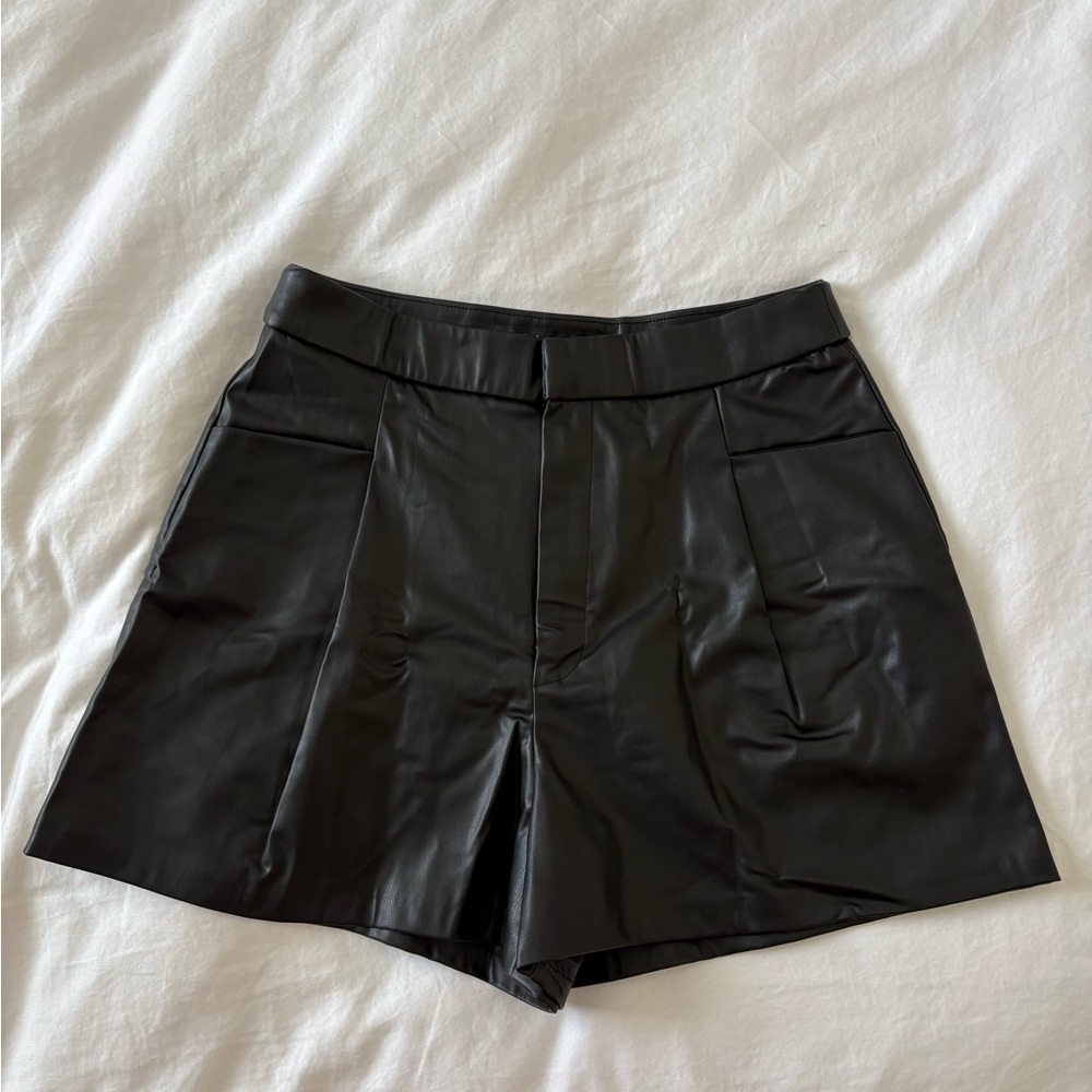 Zara Black High-Waist Faux Leather Shorts